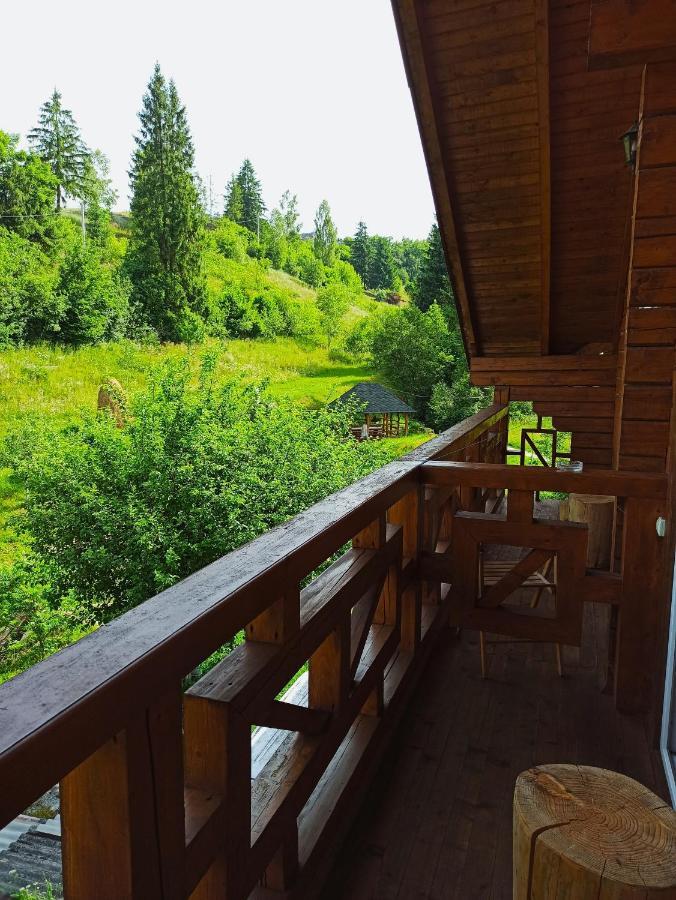 Приватна Садиба Потічок Slavske Esterno foto